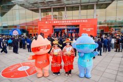 展出超万种高端化、智能