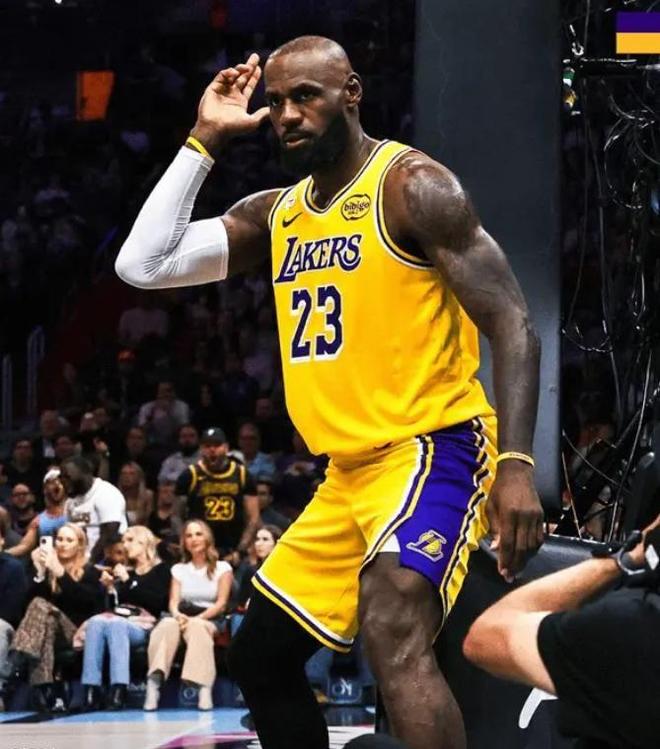 湖人客场逆转热火双星闪耀 八连胜奠定争冠基调